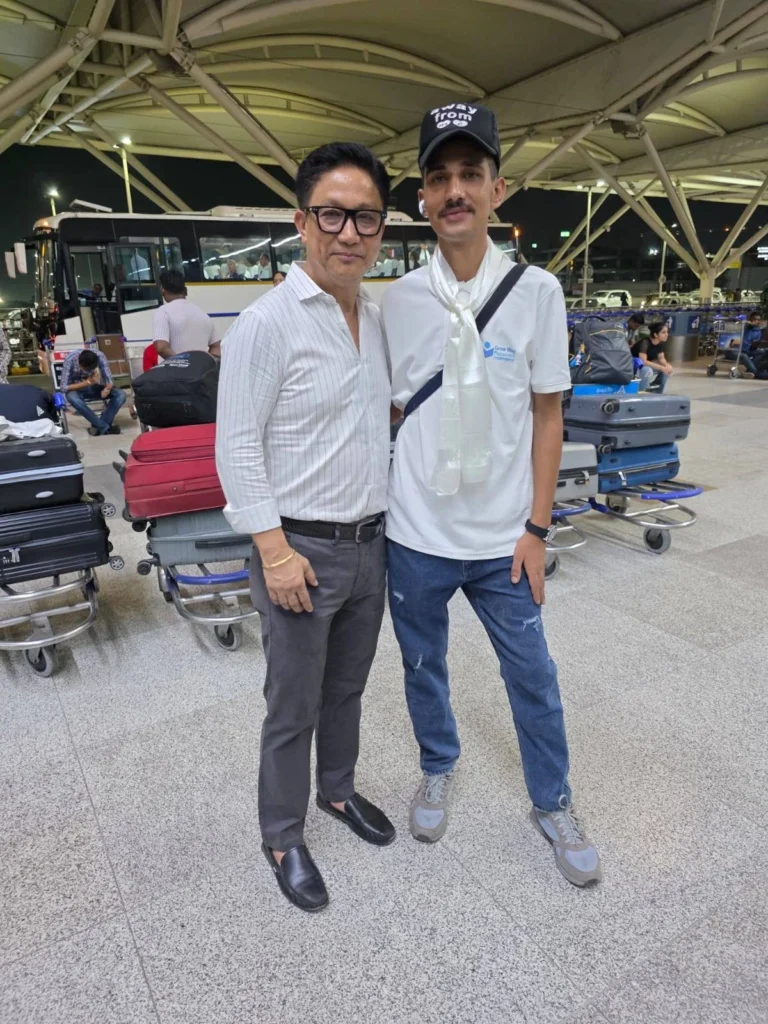 Airport Departure Moment 09