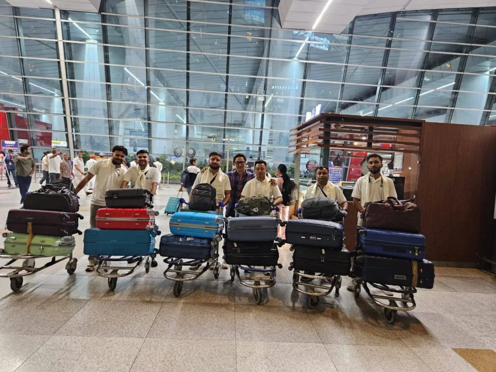 Airport Departure Moment 12