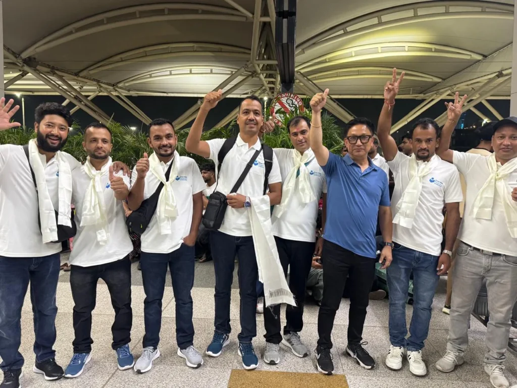 Airport Departure Moment 20