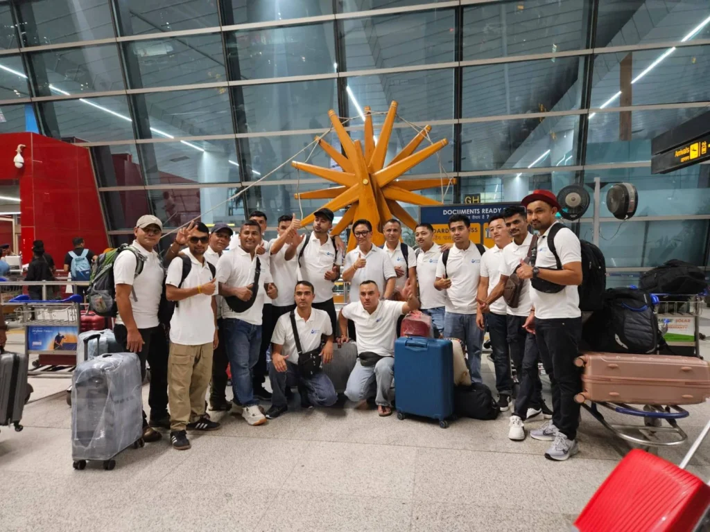 Airport Departure Moment 28